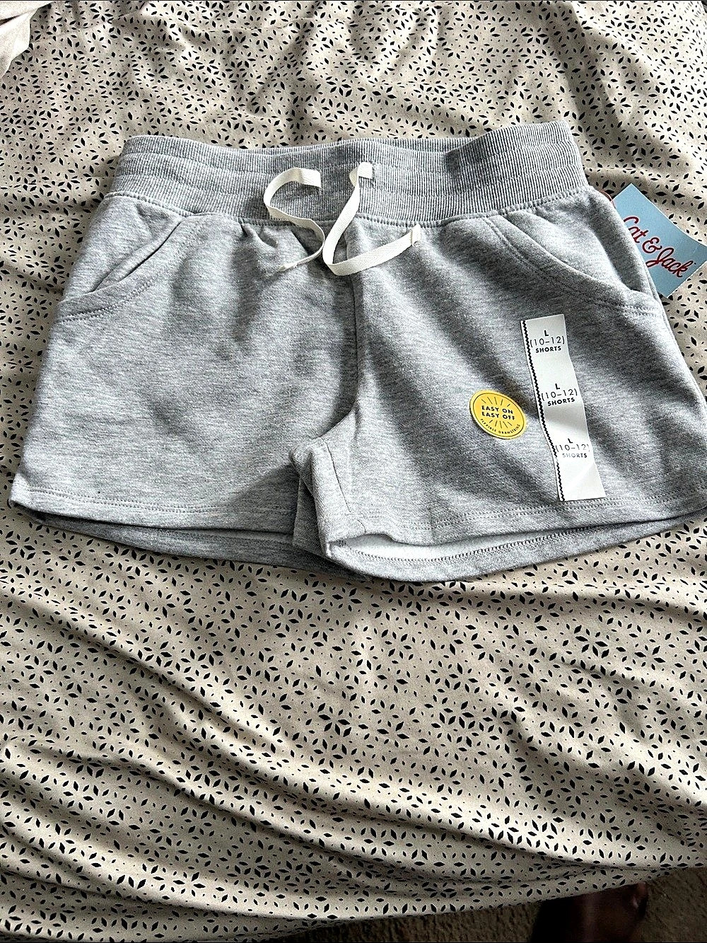 Cat & Jack Relaxed Fit Fleece Pull-On Shorts Girls Large Gray Shorts NWT